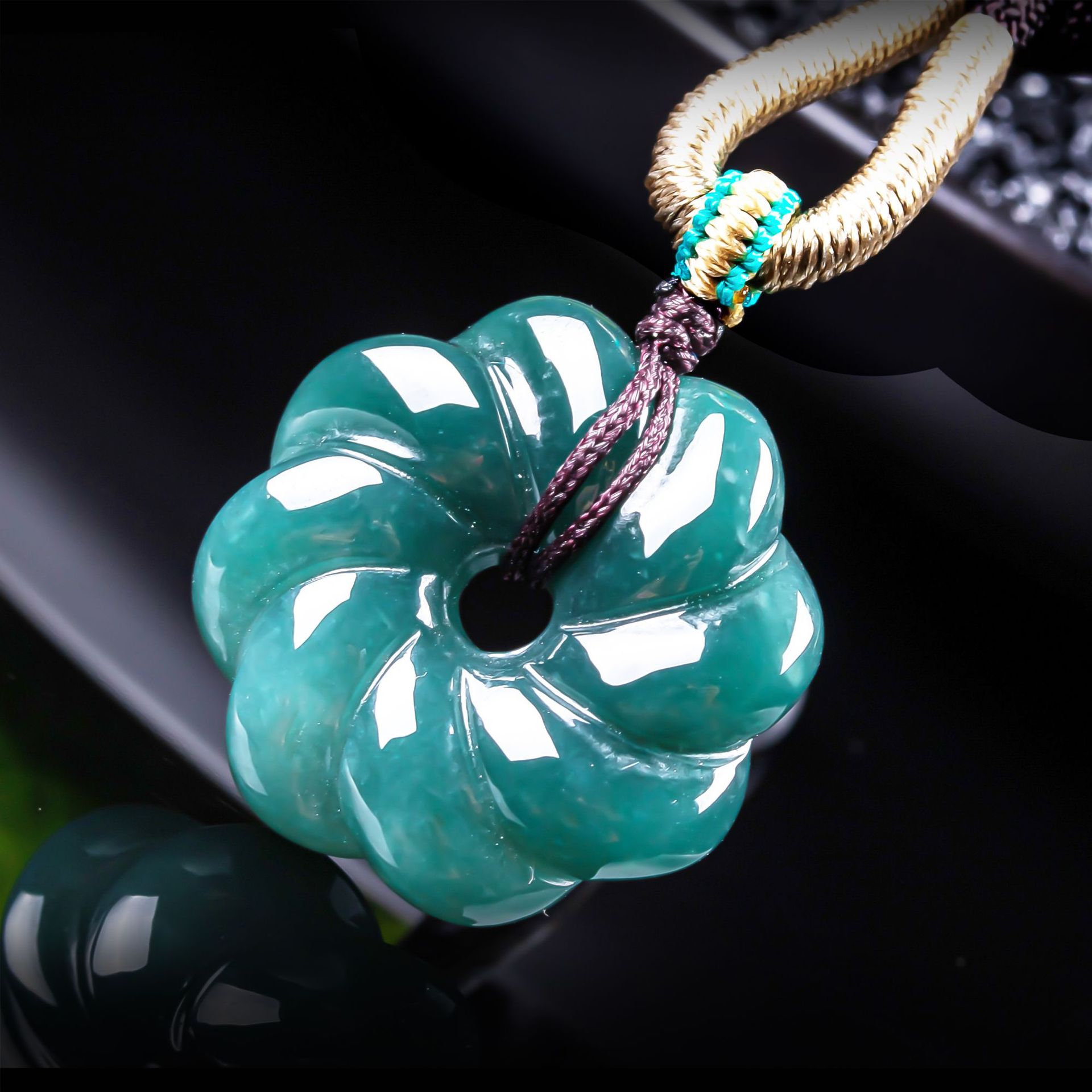 Necklaces - จี้สร้อยคอหยกพม่าแท้รูปดอกไม้ เครื่องประดับอัญมณี เครื่องรางนำโชค เครื่องประดับแฟชั่น หยกแท้ ของขวัญหรูหราสำหรับผู้หญิง