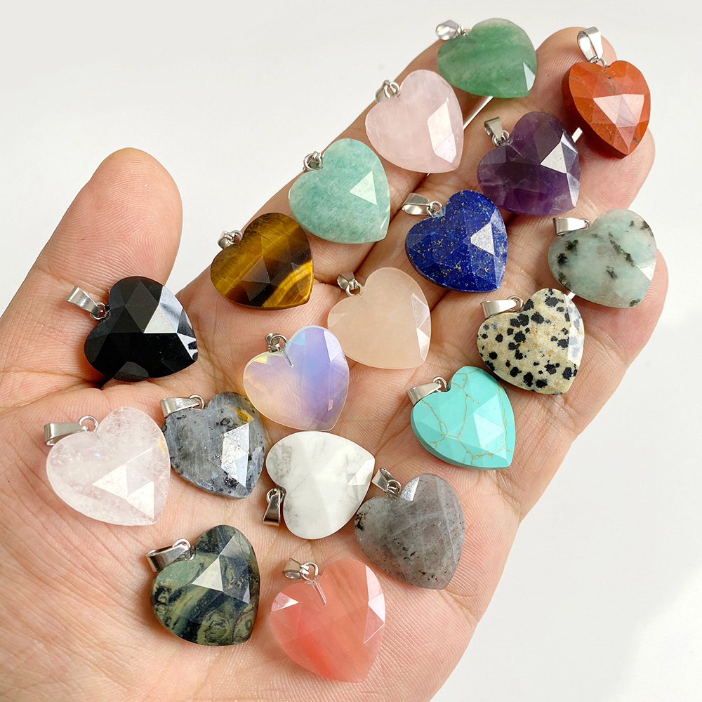 Crystal Pendant Necklace Natural Stone - จี้รูปหัวใจเหลี่ยมเพชรพลอยขนาด 20 มม. 1 ชิ้น ทำจากหินธรรมชาติ