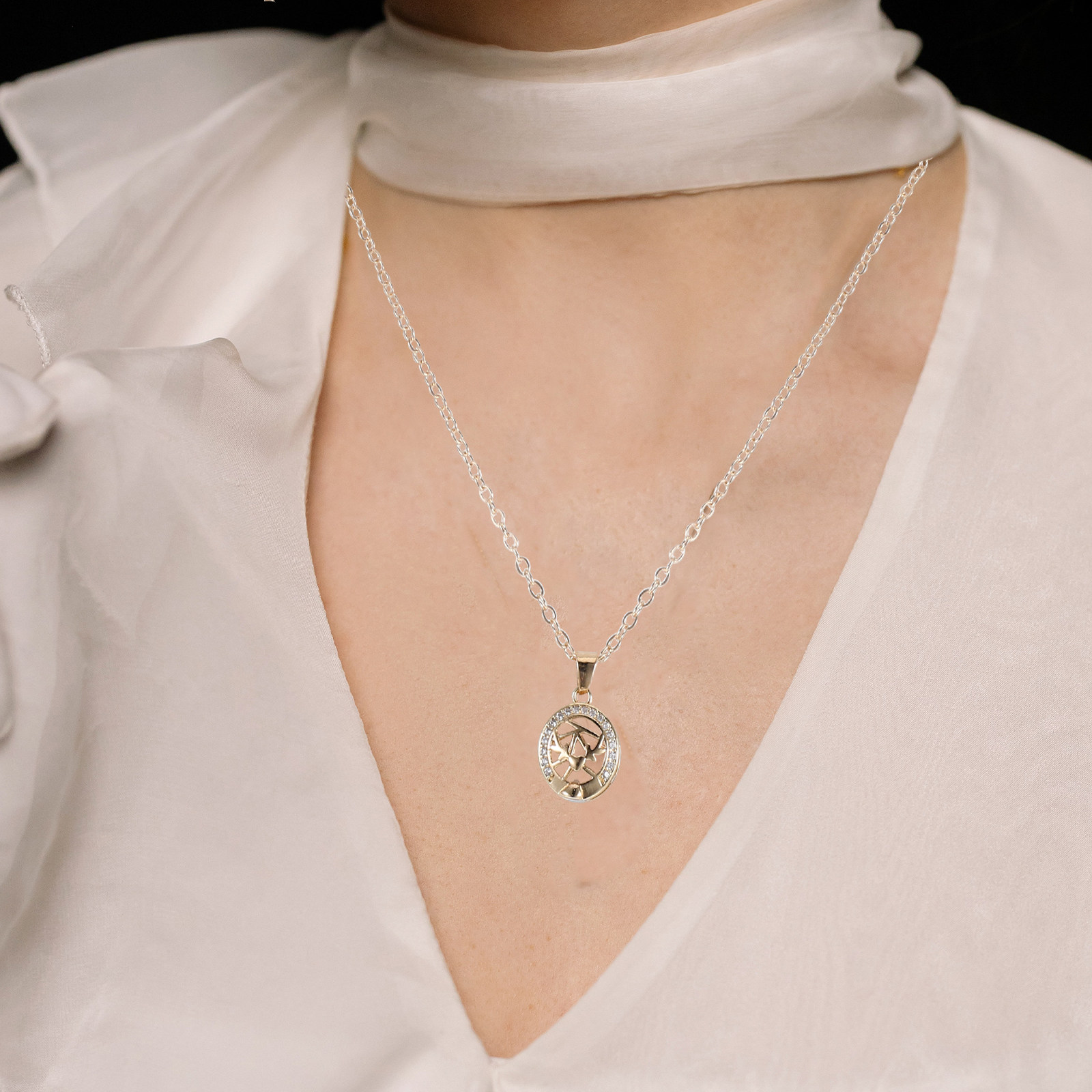 Magnetic Couple Matching Necklaces - สร้อยคอแบบหลายชั้นพร้อมตัวล็อกแม่เหล็ก สร้อยคอคู่รักสำหรับผู้หญิงและคู่รัก