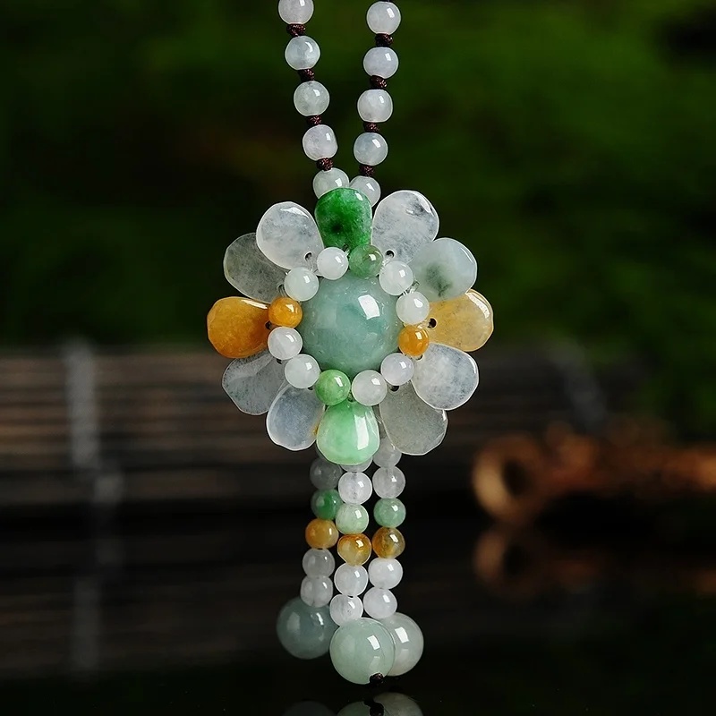 Necklaces - ได้รับการรับรองหยกพม่า Sunflower จี้หยกมรกตลูกปัดสร้อยคอสร้อยคอสร้อยคอสร้อยคอสร้อยคอสร้อยคอสร้อยคอสร้อยคอสร้อยคอสร้อยข้อมือเครื่องประดับเครื่องประดับแฟชั่นแกะสลัก Amulet