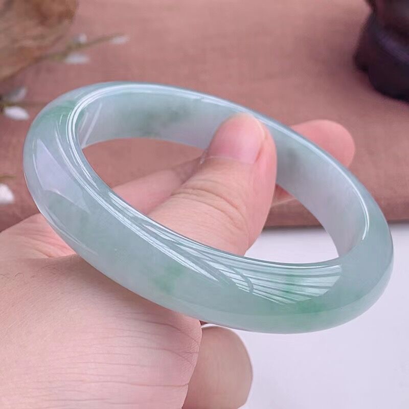 Bracelets - พม่า, กำไลหยกน้ำมันสีเดียว, สีเขียวสดใสแบบน้ำแข็งสำหรับสาววัยรุ่น
