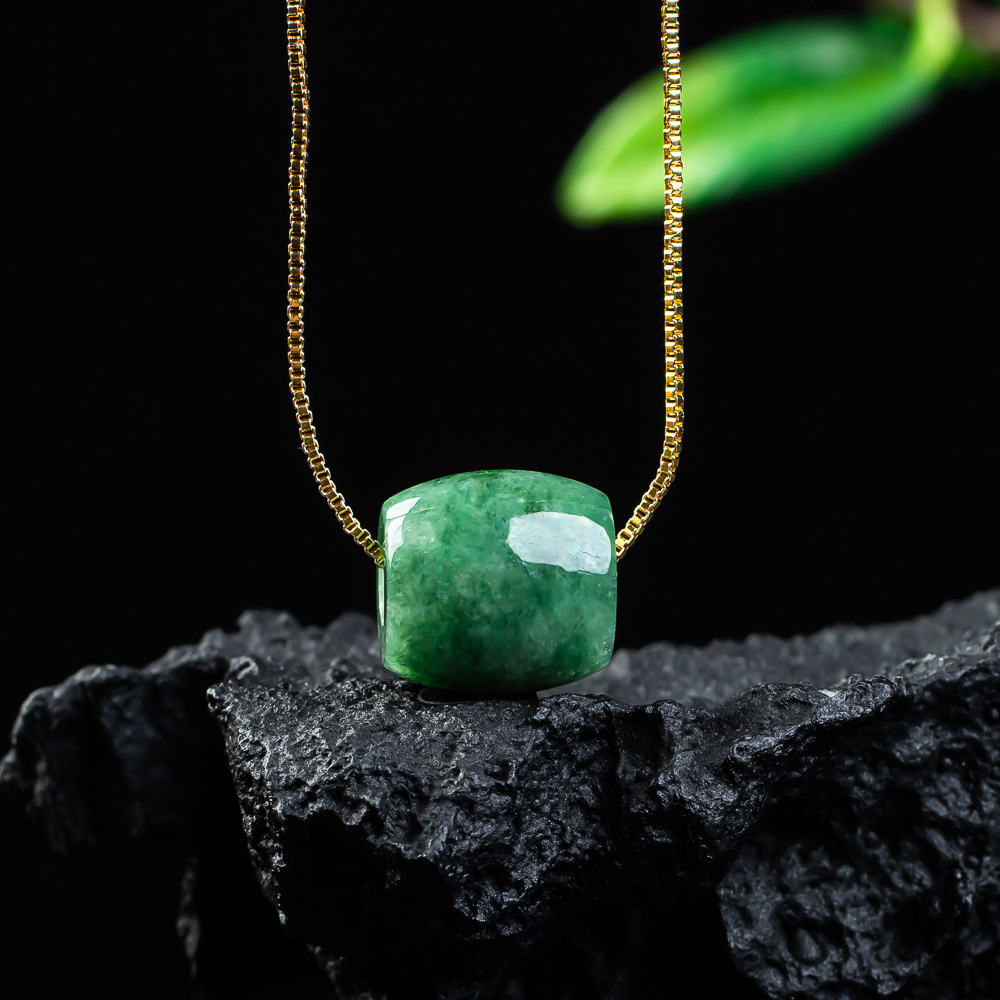 Necklaces - จี้หยกธรรมชาติแท้ สร้อยคอหยกพม่า ดีไซน์เนอร์เครื่องราง แฟชั่นหรูหรา วินเทจ อัญมณี