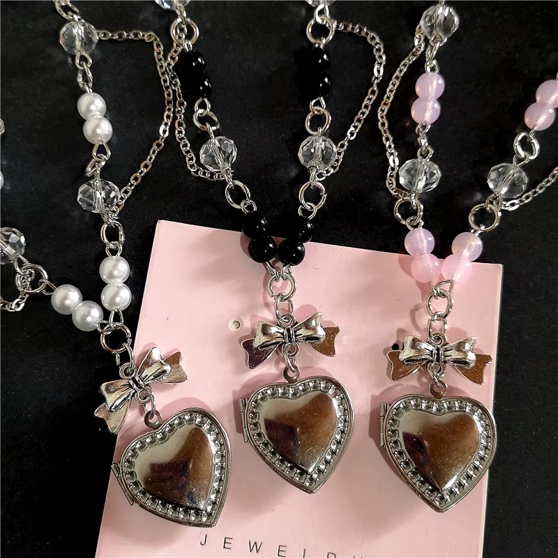 Heart Locket Necklace Photo - Goth Y2K Heart Locket จี้สแตนเลสสตีลเงินสีเปิดกรอบรูปสร้อยคอผู้หญิงความงาม Charm