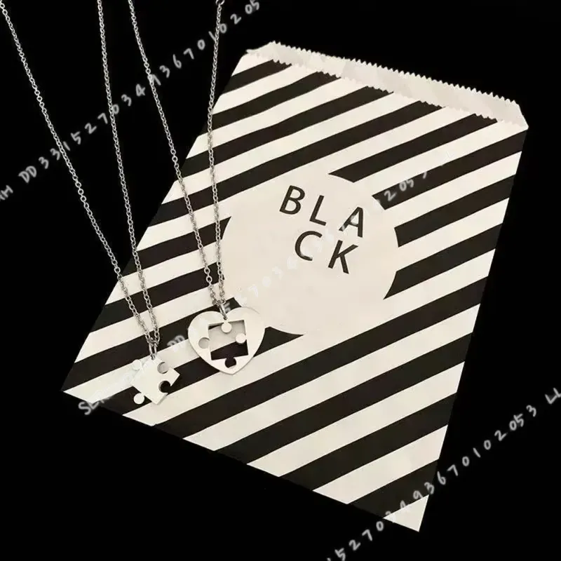 ชุดสร้อยคอจี้รูปหัวใจแบบเรียบง - Magnetic Couple Matching Necklaces บทวิจารณ์และราคา