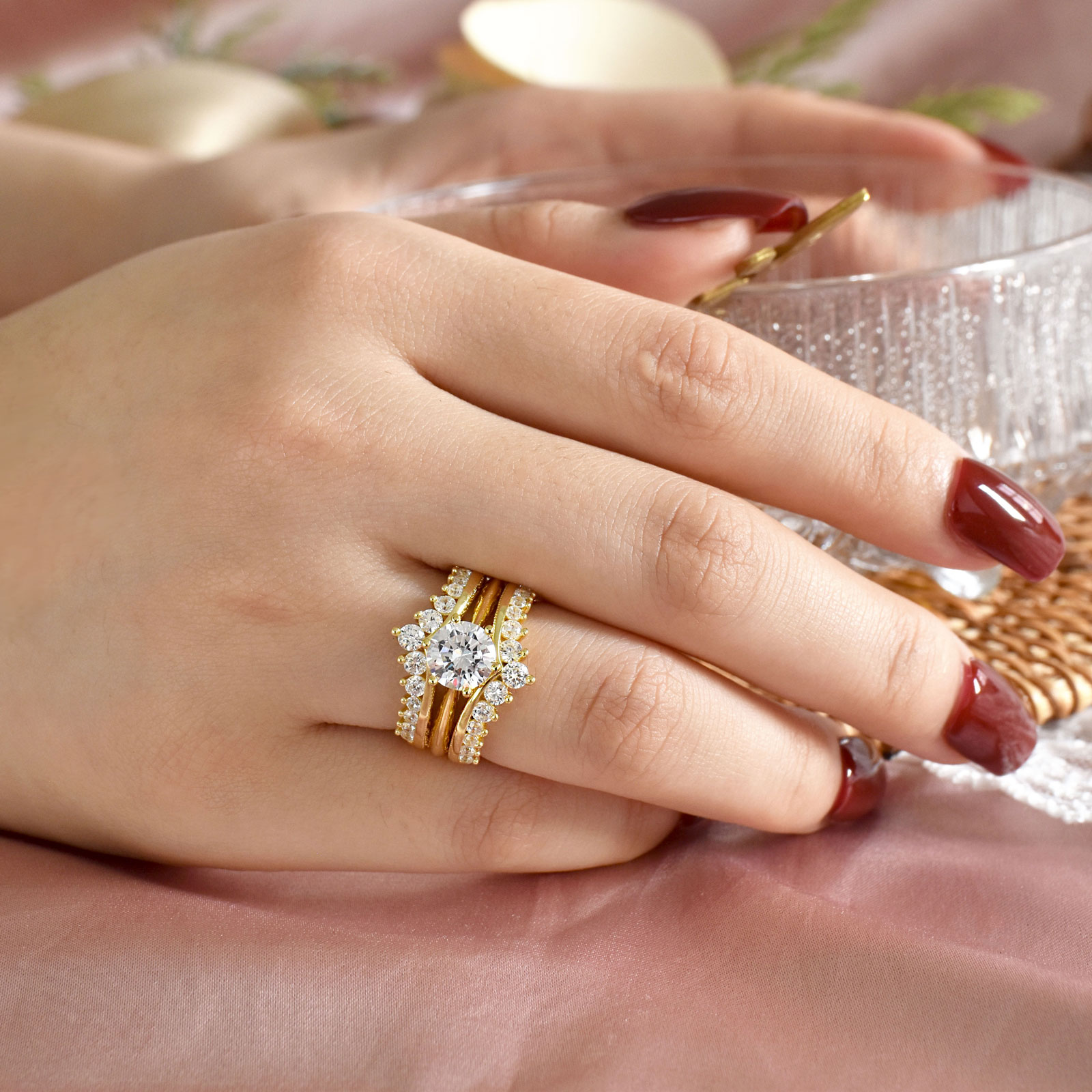 ชุดแหวนแต่งงานชุบทองคำขาว 14k  - Moissanite Engagement Ring 1 Carat บทวิจารณ์และราคา