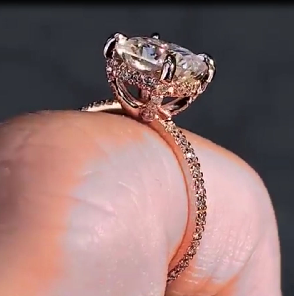 แหวนแต่งงาน/งานเลี้ยง/วันครบรอ - Moissanite Engagement Ring 1 Carat บทวิจารณ์และราคา