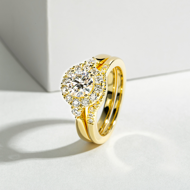 ชุดแหวนหมั้นสีทองสำหรับผู้หญิง - Moissanite Engagement Ring 1 Carat บทวิจารณ์และราคา