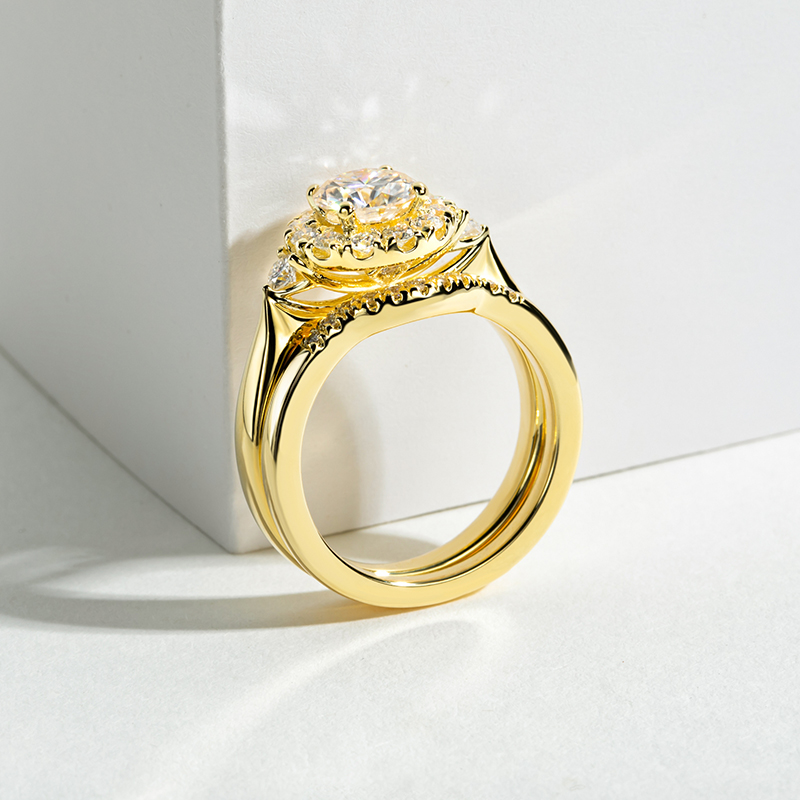 ชุดแหวนหมั้นสีทองสำหรับผู้หญิง - Moissanite Engagement Ring 1 Carat บทวิจารณ์และราคา