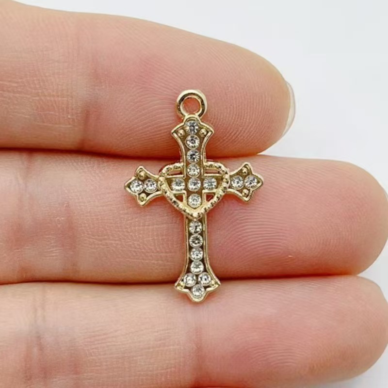 จี้รูปกางเขนประดับเพชร 10 ชิ้น - Cross Pendant Necklace Gold บทวิจารณ์และราคา