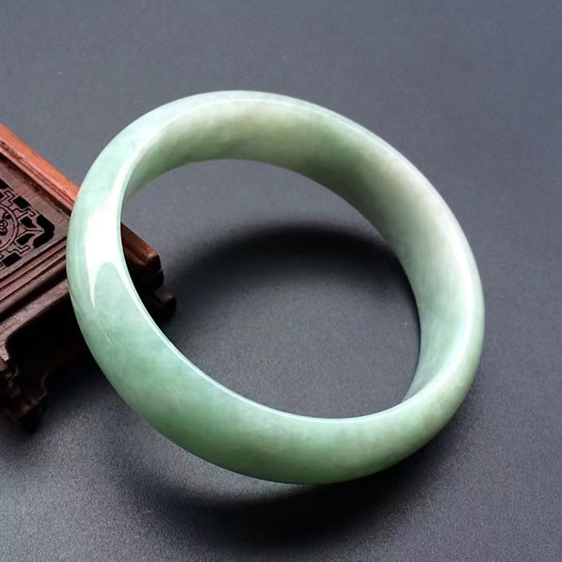 หยกสำหรับผู้หญิง, กำไลหยกสีเขี - Bracelets บทวิจารณ์และราคา