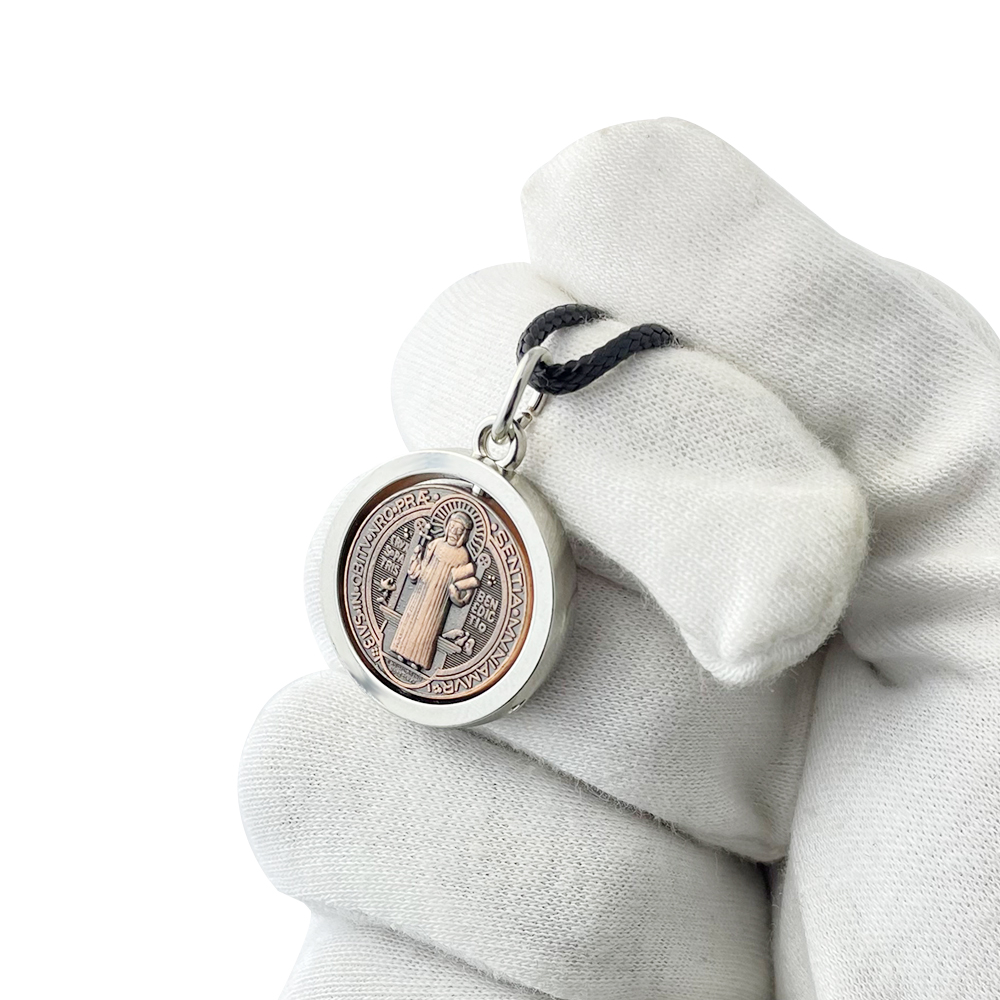 สร้อยคอเหรียญนักบุญเบเนดิกต์ให - Necklaces บทวิจารณ์และราคา