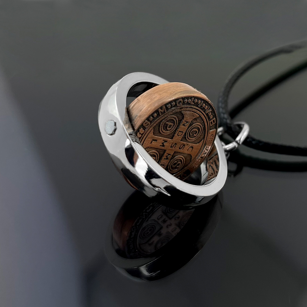 สร้อยคอเหรียญนักบุญเบเนดิกต์ให - Necklaces บทวิจารณ์และราคา