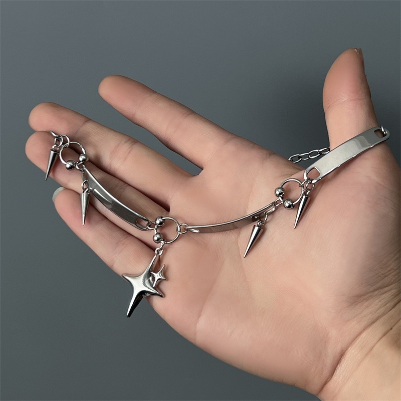 สร้อยคอช็อคเกอร์สไตล์พังก์ฮิปฮ - Goth Punk Spike Choker บทวิจารณ์และราคา