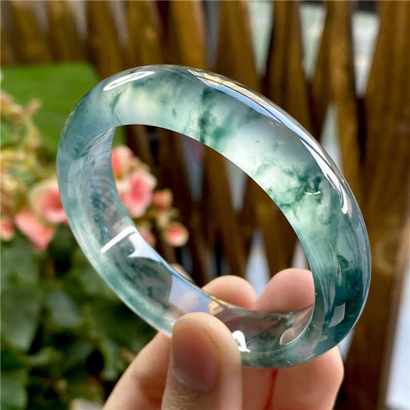 หยกชนิดน้ำแข็งลายดอกไม้ แหล่งเ - Bracelets บทวิจารณ์และราคา