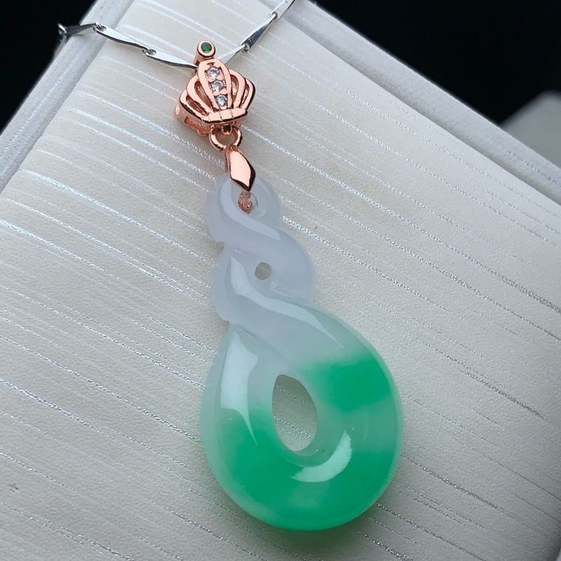 สร้อยคอจี้หยกน้ำแข็งประดับมรกต - Necklaces บทวิจารณ์และราคา
