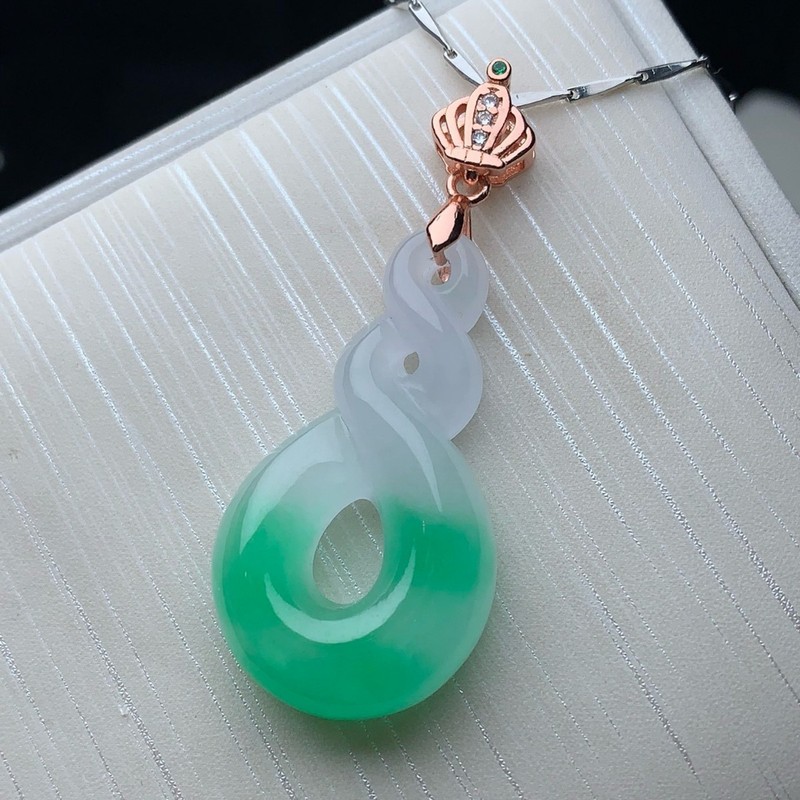 สร้อยคอจี้หยกน้ำแข็งประดับมรกต - Necklaces บทวิจารณ์และราคา