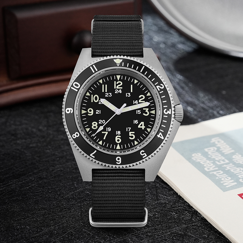 นาฬิกาควอตซ์ Watchdives รุ่น W - Watch Accessories บทวิจารณ์และราคา