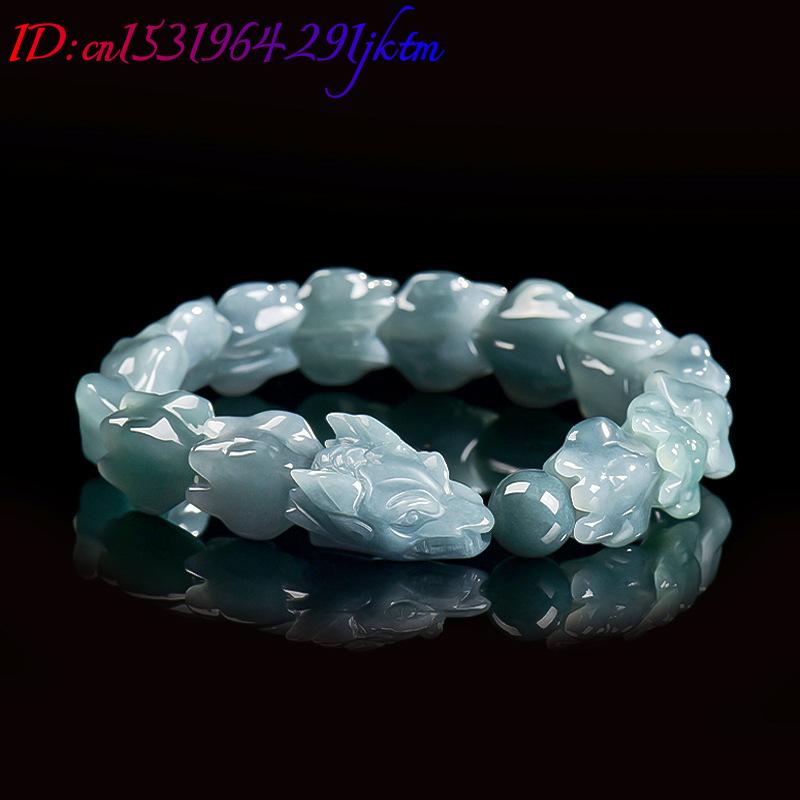 กำไลหยกพม่าสีน้ำเงินแกะสลักลาย - Bracelets บทวิจารณ์และราคา