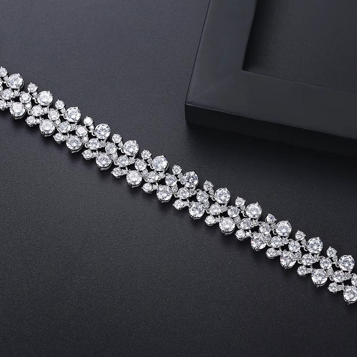 LUOTEEMI สามชั้นCubic Zirconia - Layered Pendant Necklace Aesthetic บทวิจารณ์และราคา