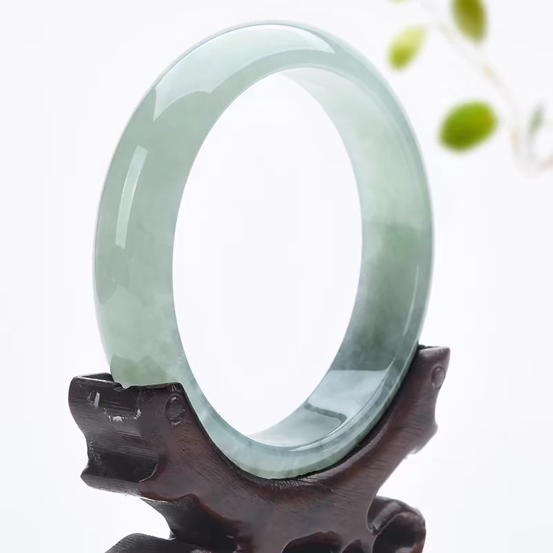 กำไลข้อมือหยกเก่าจากพม่า, หยกส - Bracelets บทวิจารณ์และราคา