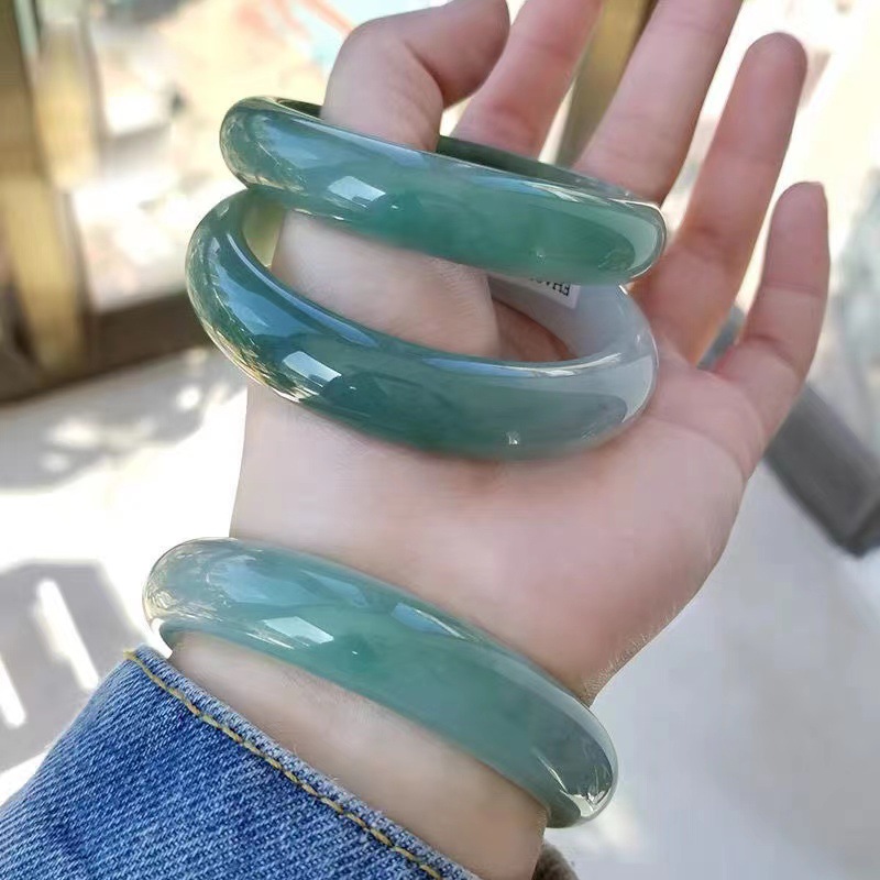 สร้อยข้อมือหยกแท้เกรด A ลายดอก - Bracelets บทวิจารณ์และราคา