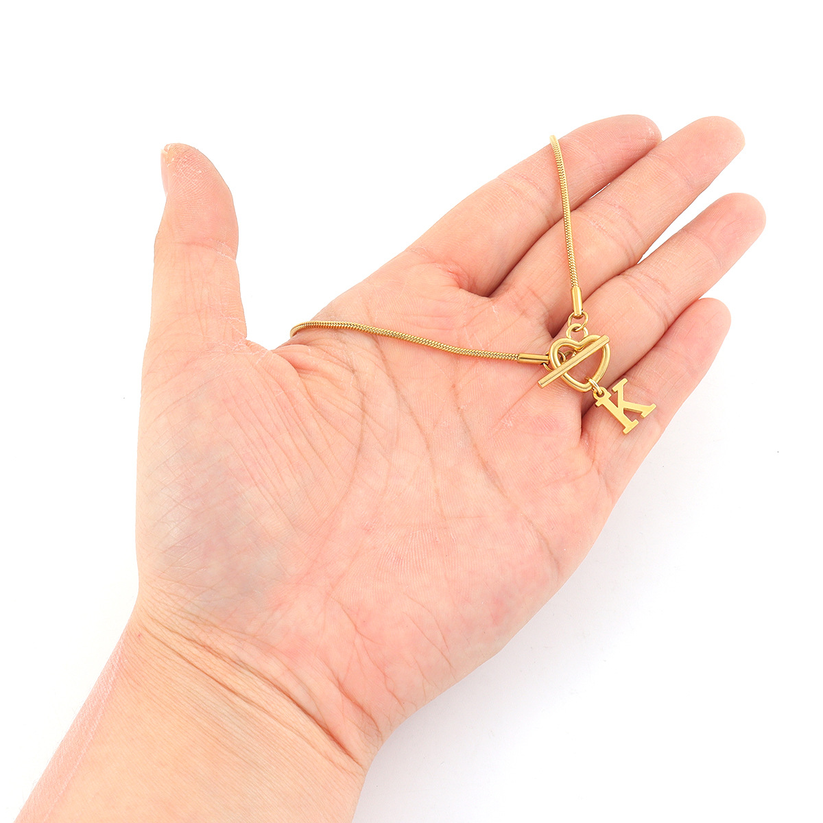 สร้อยคอจี้รูปหัวใจตัวอักษร A-Z - Initial Letter Necklace 18K Gold บทวิจารณ์และราคา